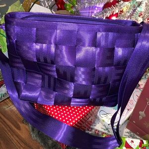 Harvey’s Seatbelt Purse Set